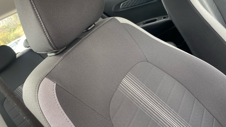 Hyundai i10 1.0 MPi SE Connect 5dr Petrol Hatchback